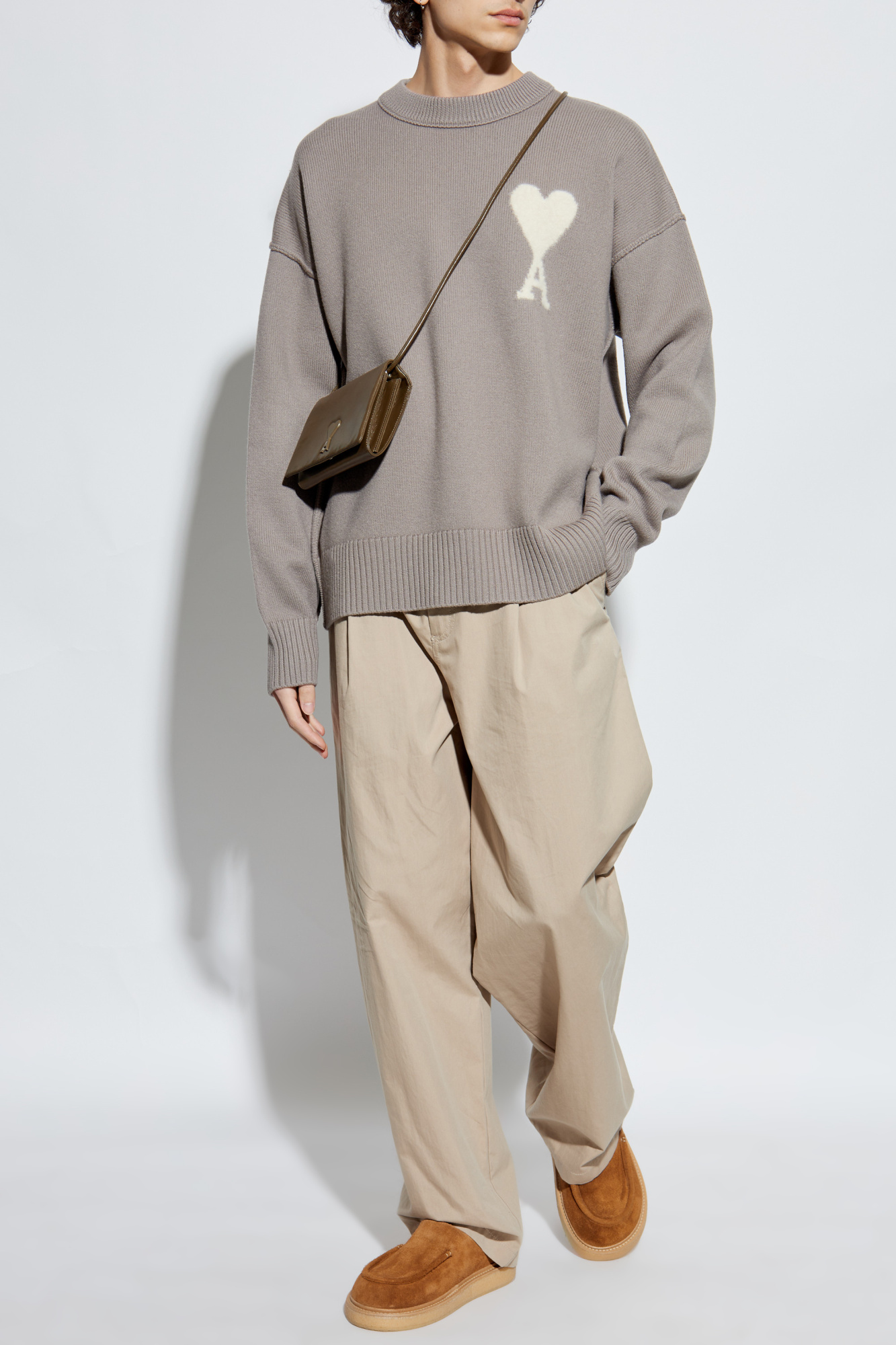 【送料&関税込】Ami Alexandre Mattiussi Beige Viscose Blend Beige Logo shorts Ami Alexandre Mattiussi - Vitkac AS